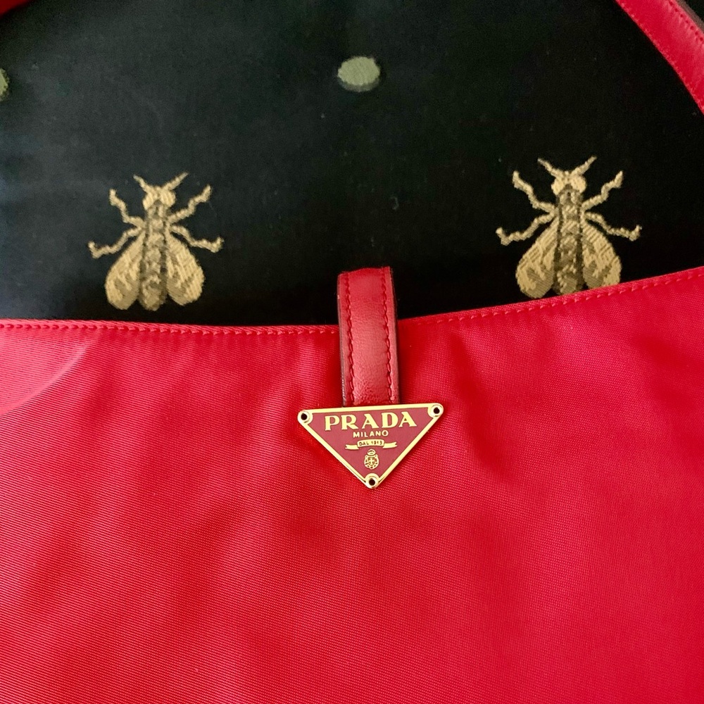 Adorable 🥰LITTLE PRADA TOMATO 🍅 RED BAG - Picture 9 of 12